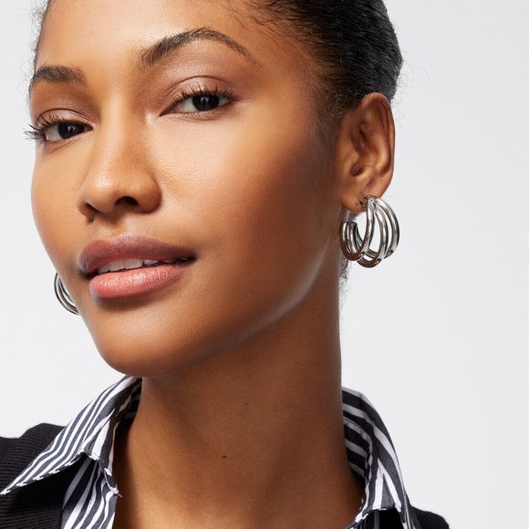 CHICO’S NWT Silver Tone Triple Hoops • Post Back Hoop Earrings - Picture 9 of 11